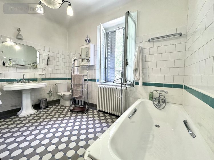 Maison a vendre Peyre en Aubrac 48130 Lozère 205 m2  180000 euros