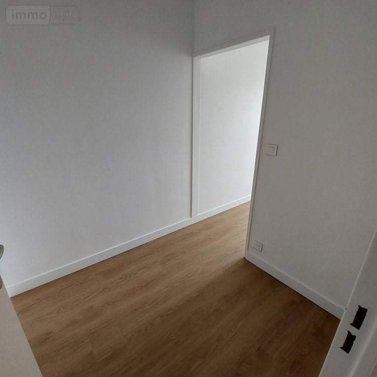 Location appartement Reims 51100 Marne 54 m2 2 pièces 725 euros