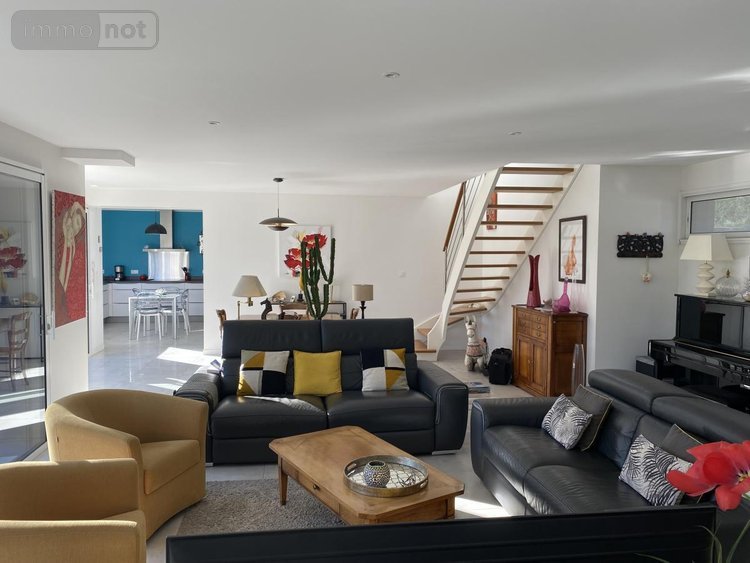 Maison a vendre Vertou 44120 Loire-Atlantique 195 m2 6 pièces 1179900 euros