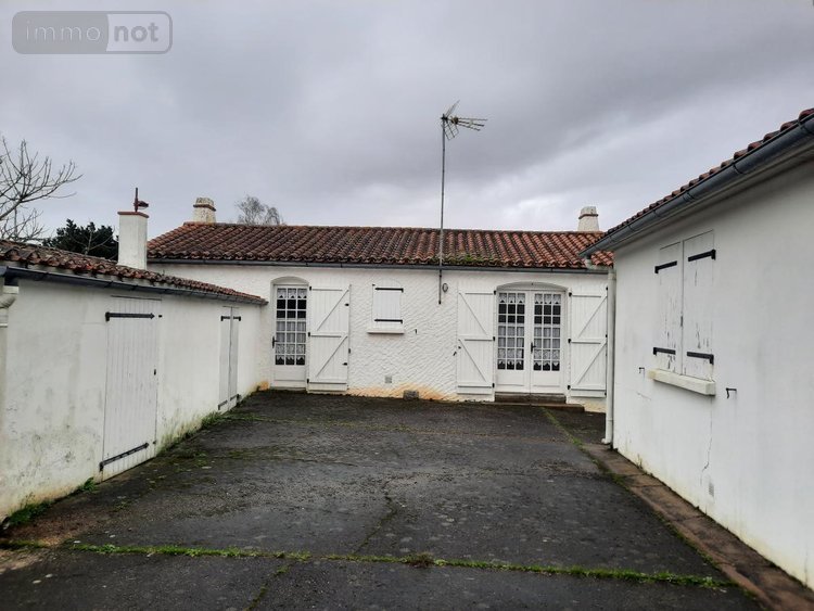 Maison a vendre Le Fenouiller 85800 Vendée 109 m2 5 pièces 210600 euros