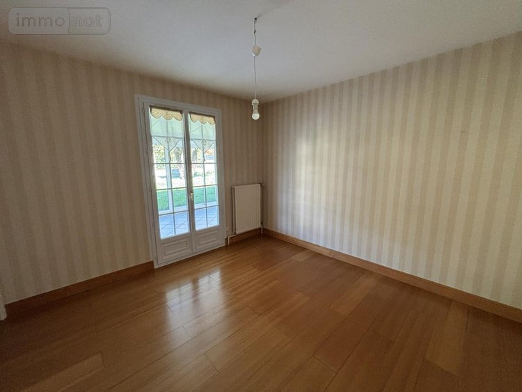 Location maison Bonchamp-lès-Laval 53960 Mayenne 98 m2 4 pièces 850 euros