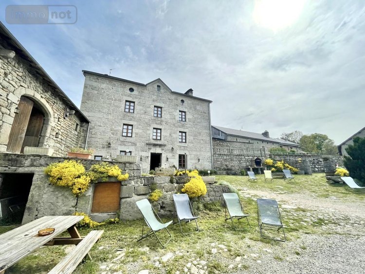 Fonds et murs commerciaux a vendre Lajo 48120 Lozère 342 m2  850000 euros
