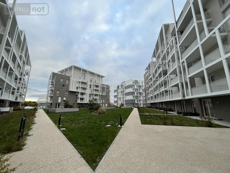Location appartement Reims 51100 Marne 58 m2 3 pièces 825 euros