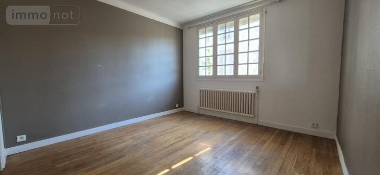 Immeuble a vendre Questembert 56230 Morbihan 165 m2  220500 euros