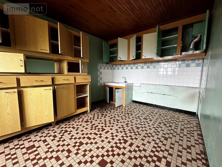 Maison a vendre Anglards-de-Saint-Flour 15100 Cantal 140 m2  167500 euros