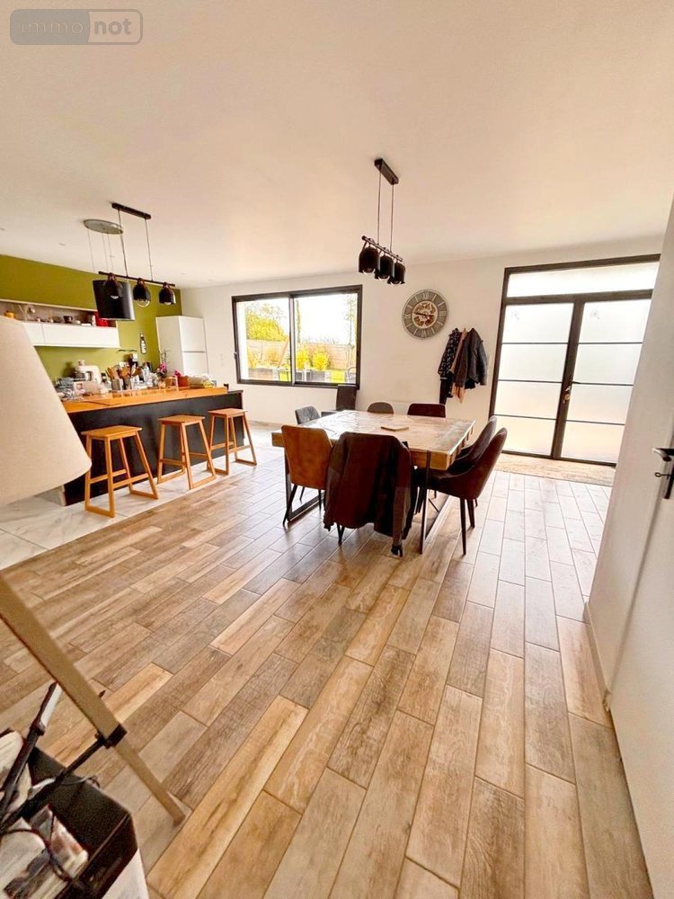 Maison a vendre Montauban-de-Bretagne 35360 Ille-et-Vilaine 172 m2 6 pièces 313680 euros