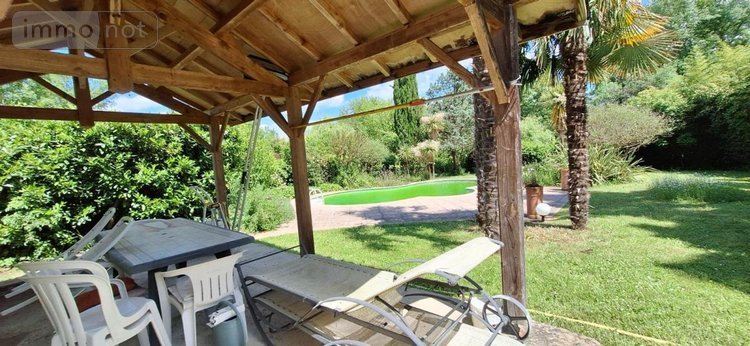 Maison a vendre Vic-Fezensac 32190 Gers 192 m2 8 pièces 218000 euros