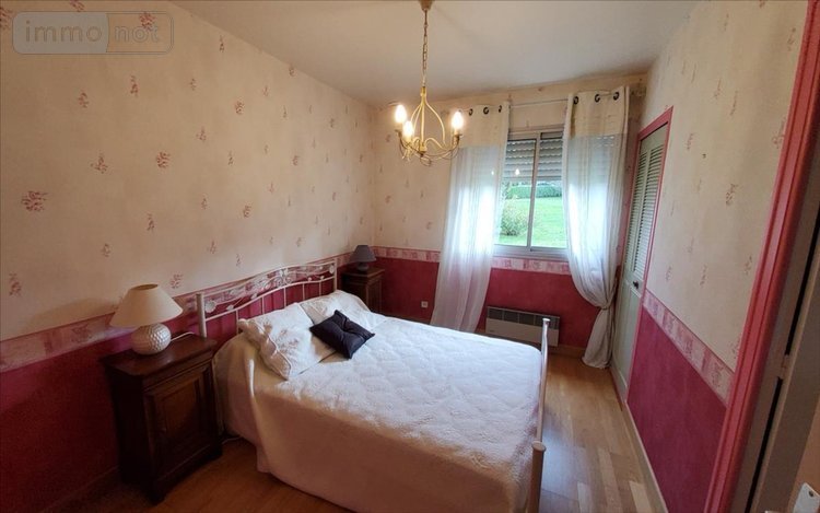 Maison a vendre Carhaix-Plouguer 29270 Finistère 171 m2 7 pièces 299250 euros