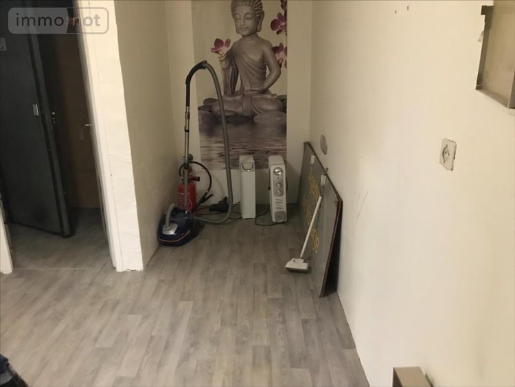 Location fonds et murs commerciaux Elbeuf 76500 Seine-Maritime 53 m2  745 euros