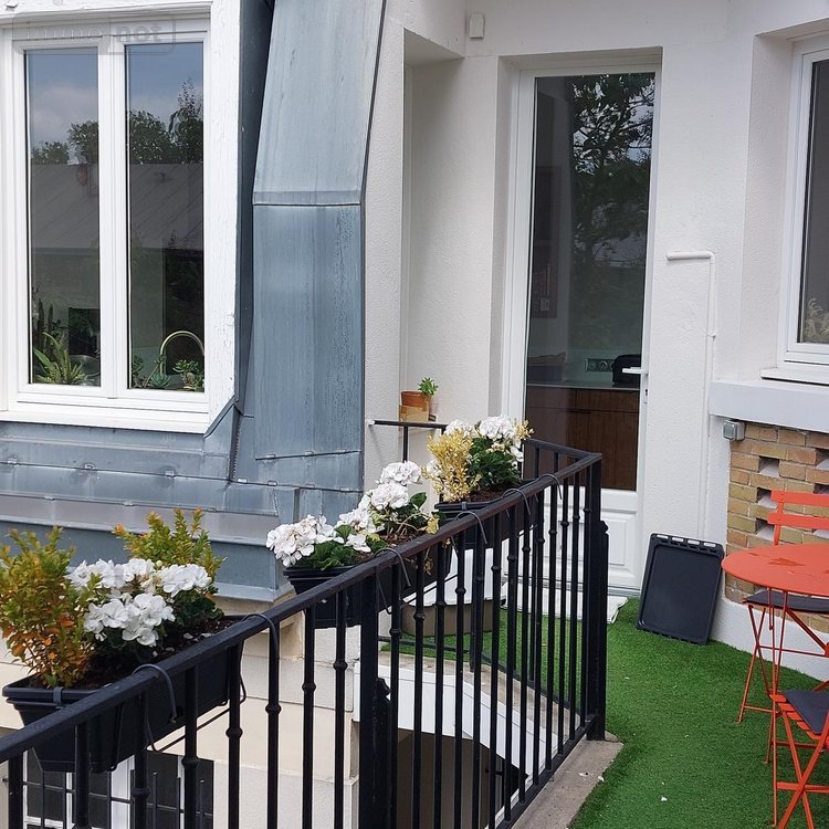 Location appartement Reims 51100 Marne 28 m2 1 pièce 510 euros