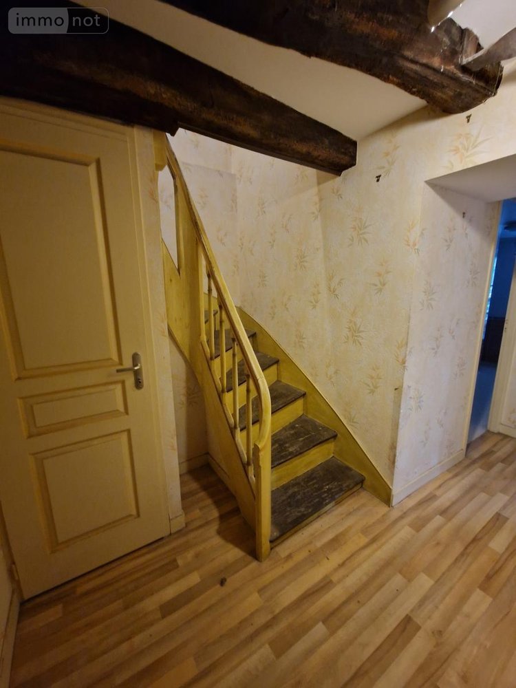 Immeuble a vendre Pontivy 56300 Morbihan 314 m2  234540 euros