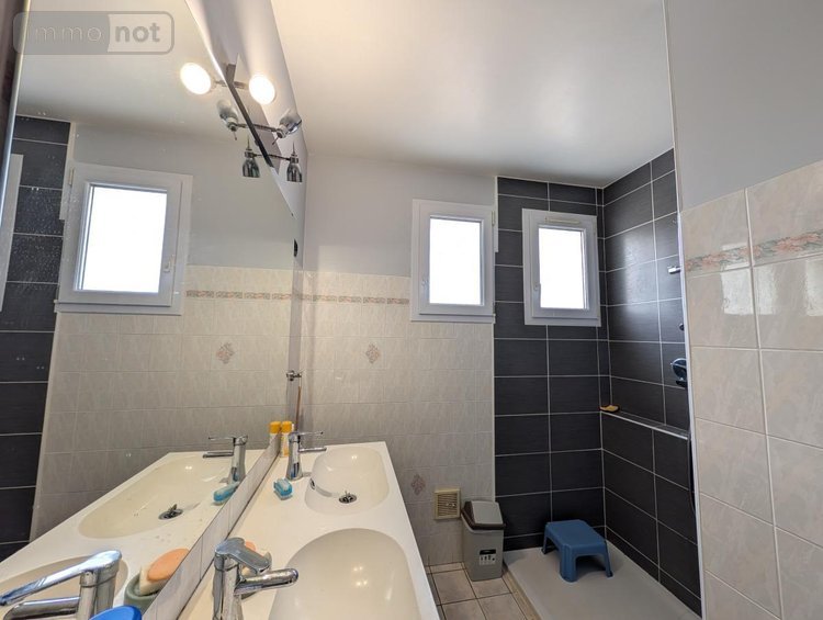 Maison a vendre Plougonven 29640 Finistère 145 m2 6 pièces 271700 euros