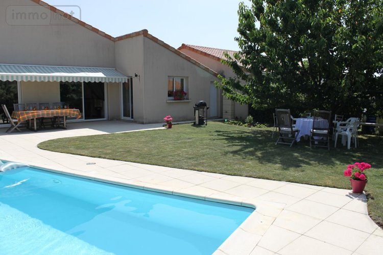 Maison a vendre La Séguinière 49280 Maine-et-Loire 140 m2 6 pièces 329025 euros