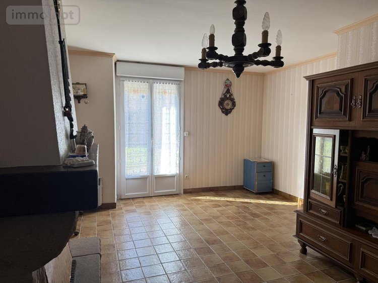 Maison a vendre Mérillac 22230 Côtes-d'Armor 191 m2  151480 euros