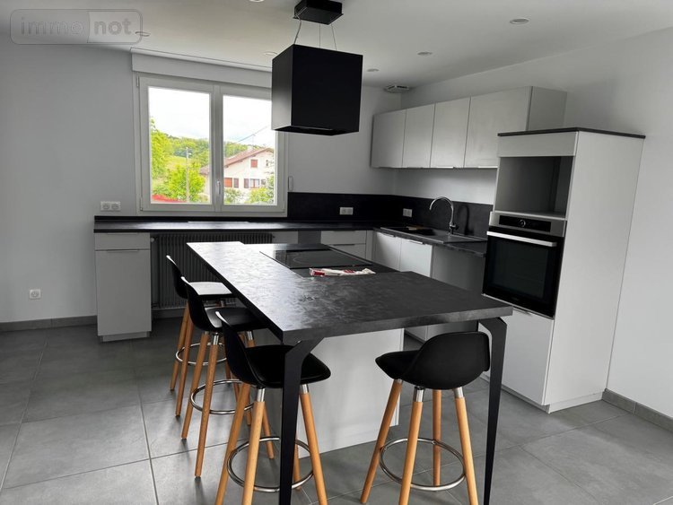 Location maison Mont-sous-Vaudrey 39380 Jura 101 m2 5 pièces 1170 euros
