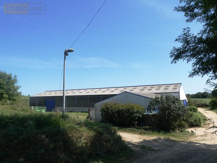 Divers a vendre Le Saint 56110 Morbihan 1 m2  335600 euros