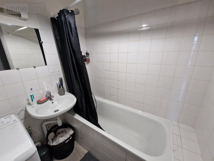 Immeuble a vendre Loire-Authion 49250 Maine-et-Loire 271 m2  438540 euros