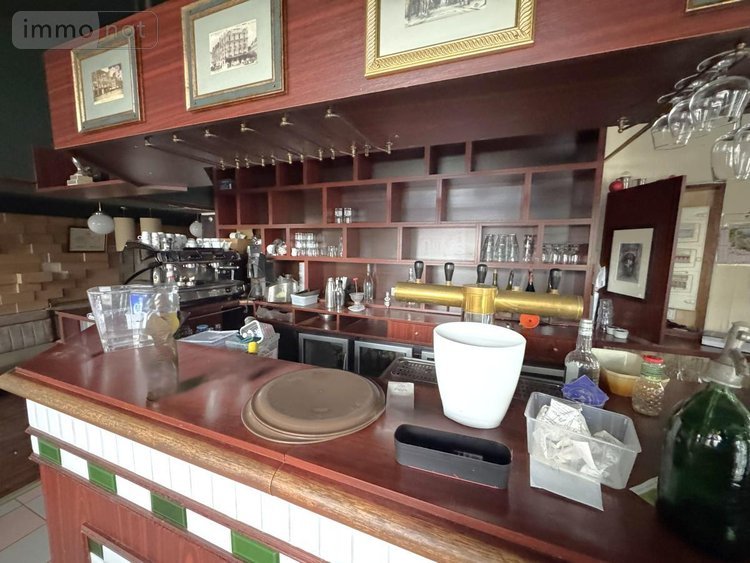 Location fonds et murs commerciaux Cambrai 59400 Nord 178 m2  2271 euros