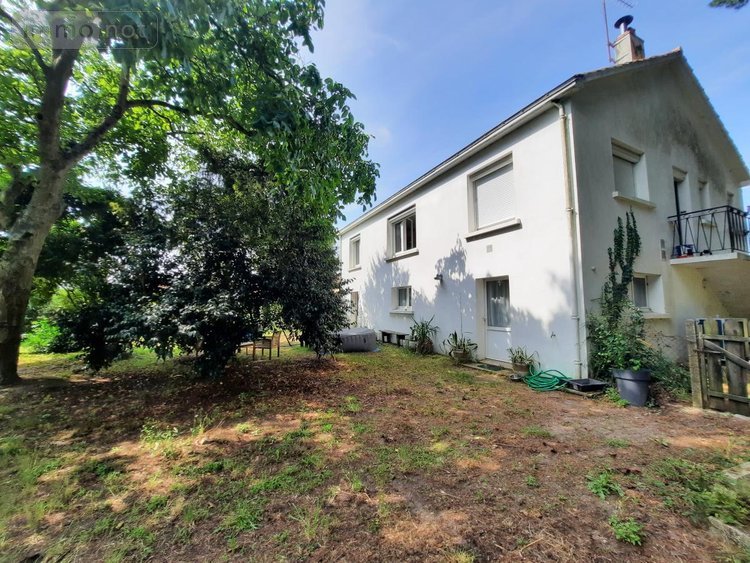 Maison a vendre Challans 85300 Vendée 195 m2 8 pièces 299000 euros