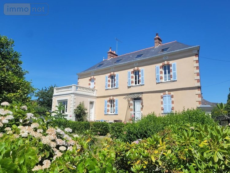 Maison a vendre Saint-Poix 53540 Mayenne 152 m2  293440 euros