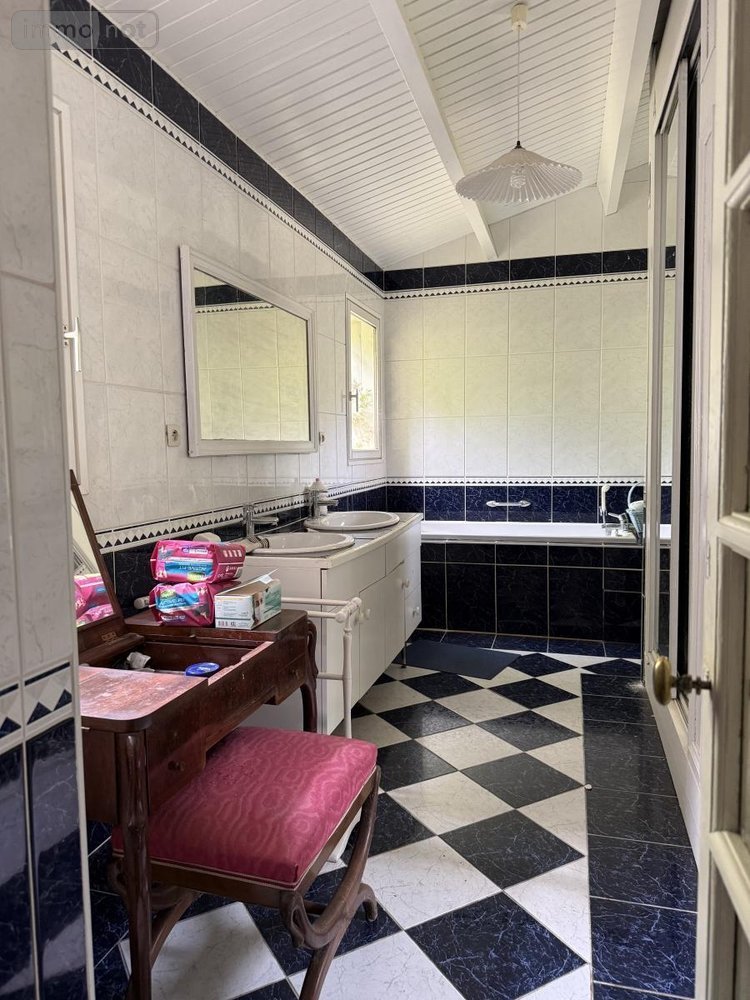 Maison a vendre Les Sables-d'Olonne 85100 Vendée 284 m2 9 pièces 774500 euros
