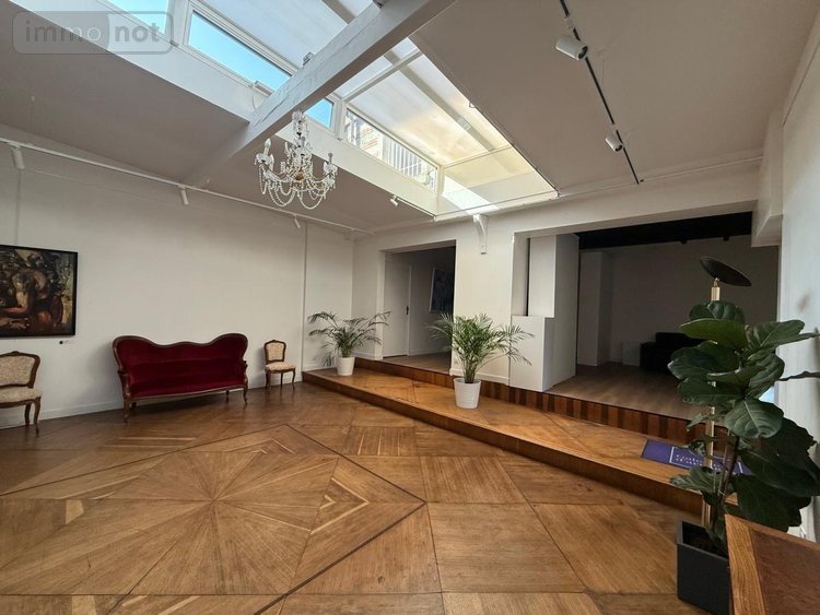 Immeuble a vendre Angers 49000 Maine-et-Loire 309 m2  1205200 euros