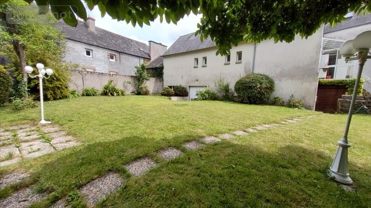 Maison a vendre Carhaix-Plouguer 29270 Finistère 280 m2 7 pièces 268065 euros