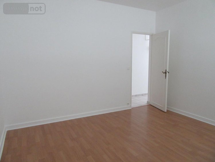 Location maison Paucourt 45200 Loiret 119 m2 4 pièces 970 euros