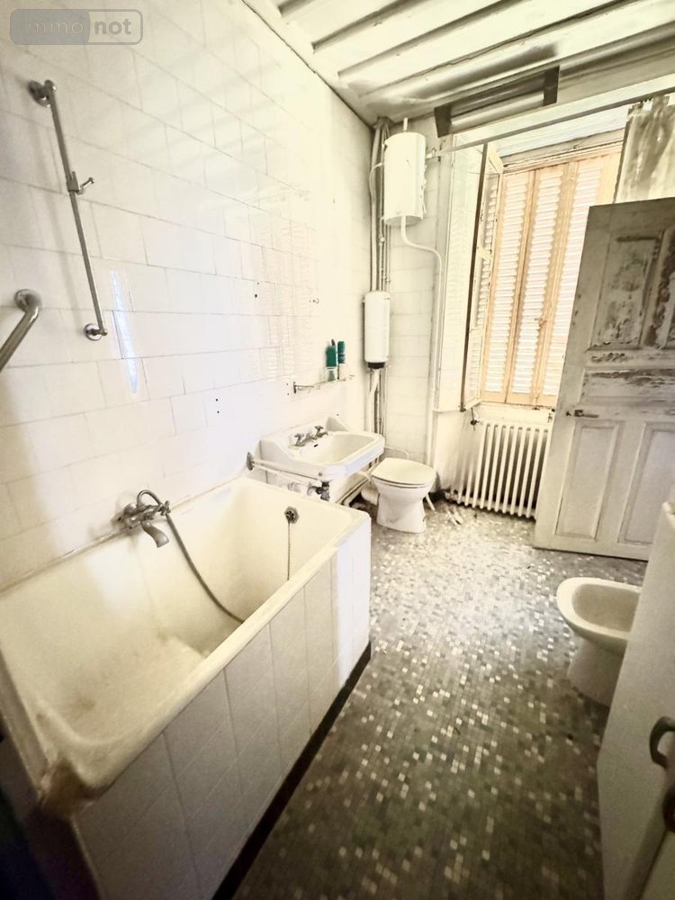 Maison a vendre Fournels 48310 Lozère 350 m2  158000 euros