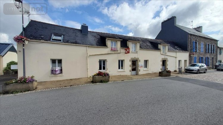 Maison a vendre Kergloff 29270 Finistère 260 m2 8 pièces 141750 euros