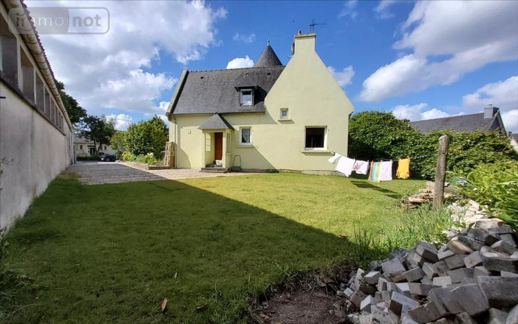 Maison a vendre Carhaix-Plouguer 29270 Finistère 143 m2 7 pièces 283500 euros