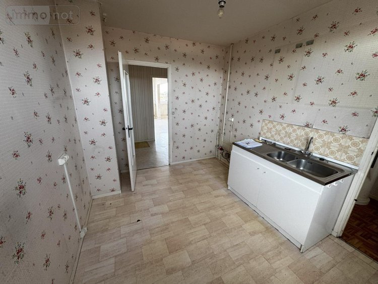 Appartement a vendre Cambrai 59400 Nord 73 m2 4 pièces 59000 euros