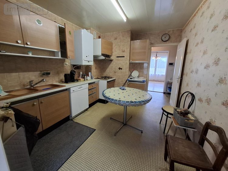 Maison a vendre Saintes 17100 Charente-Maritime 115 m2 6 pièces 199348 euros