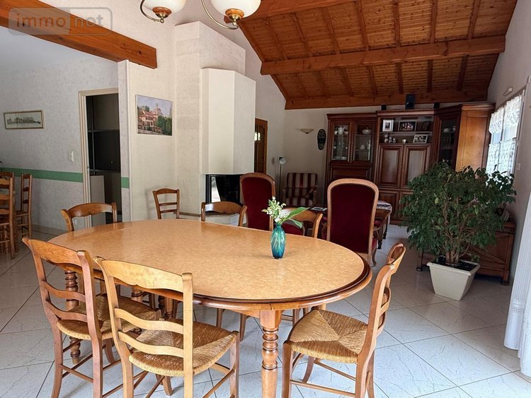 Maison a vendre Cholet 49300 Maine-et-Loire 158 m2 6 pièces 384880 euros