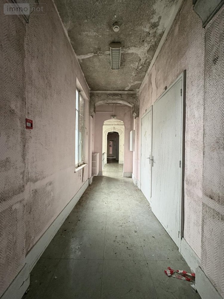 Immeuble a vendre Laon 02000 Aisne 1500 m2  700000 euros