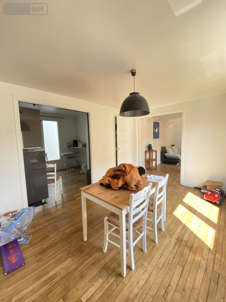 Immeuble a vendre Loudéac 22600 Côtes-d'Armor 230 m2  239200 euros