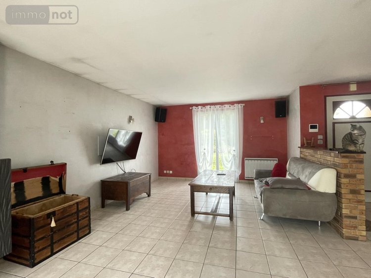 Maison a vendre Montfort-le-Gesnois 72450 Sarthe 127 m2  229200 euros