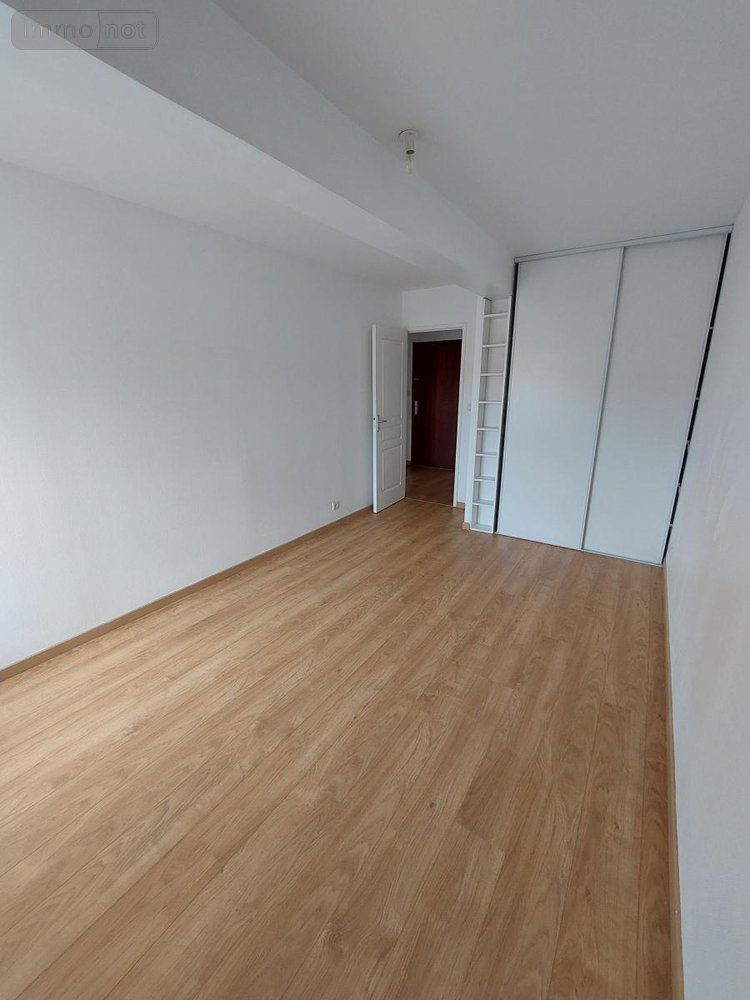 Location appartement Reims 51100 Marne 63 m2 3 pièces 780 euros