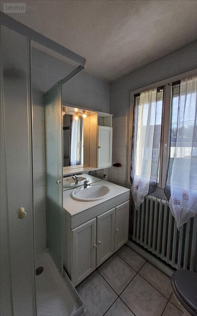 Maison a vendre Carhaix-Plouguer 29270 Finistère 90 m2 6 pièces 120750 euros