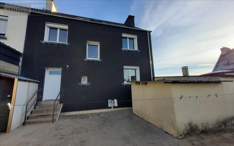 Maison a vendre Carhaix-Plouguer 29270 Finistère 90 m2 6 pièces 120750 euros