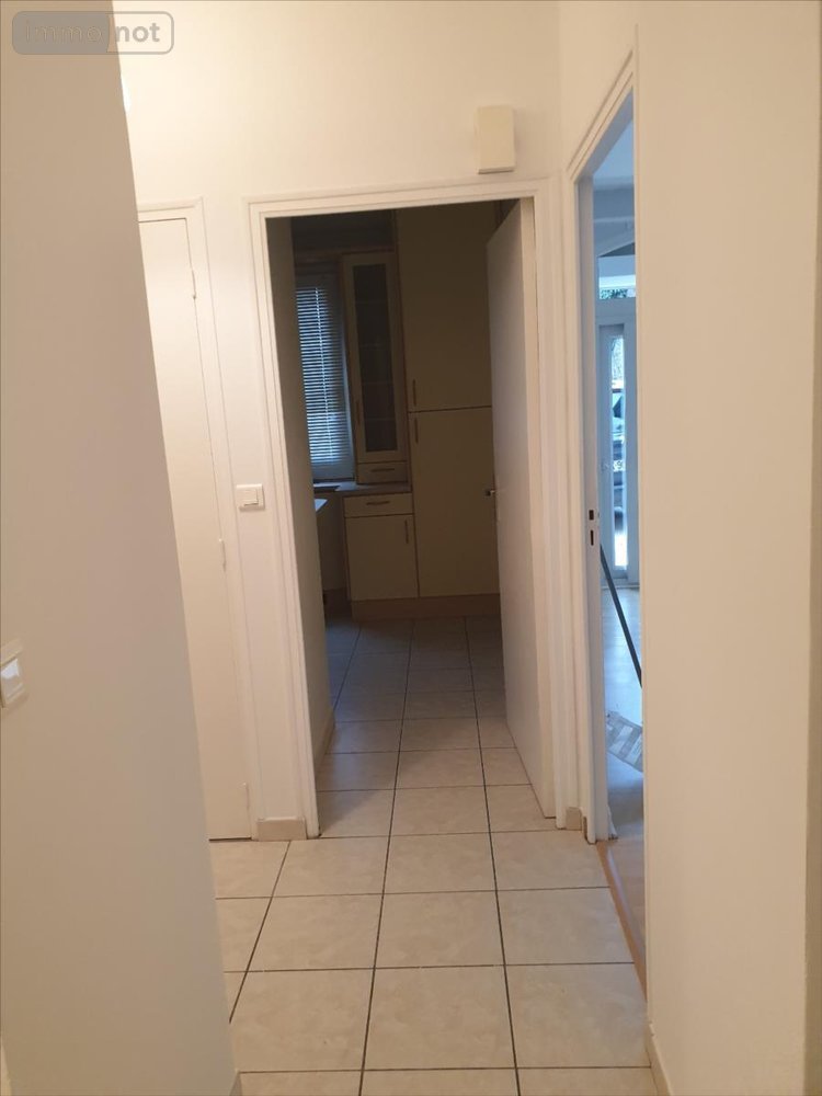 Appartement a vendre Carhaix-Plouguer 29270 Finistère 67 m2 3 pièces 126600 euros