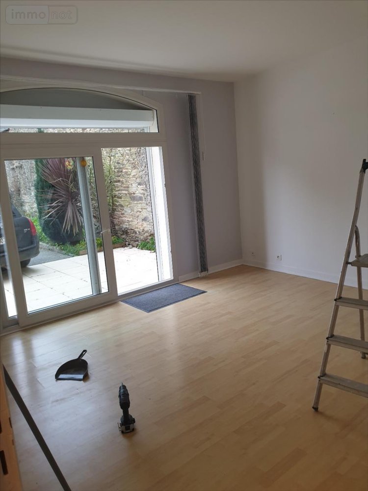 Appartement a vendre Carhaix-Plouguer 29270 Finistère 67 m2 3 pièces 126600 euros