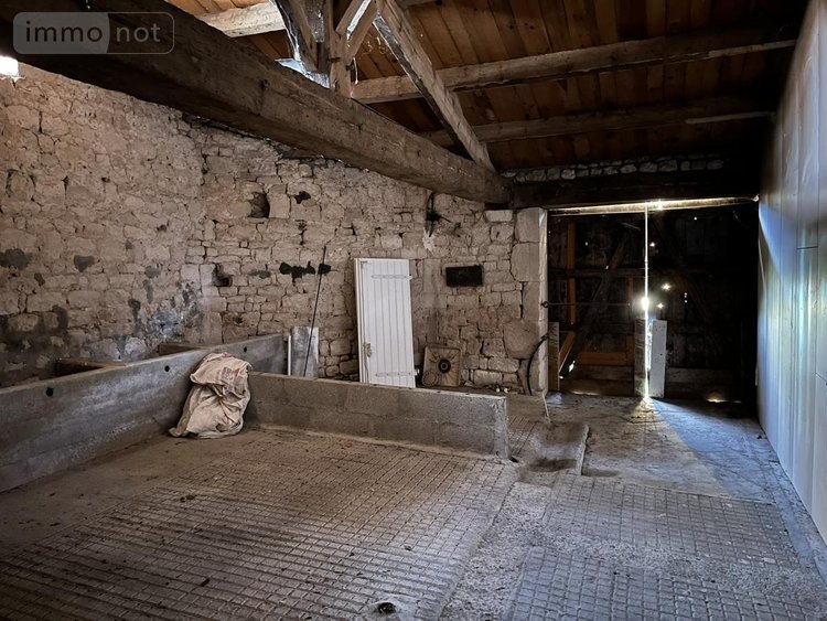 Maison a vendre Moreilles 85450 Vendée 198 m2 8 pièces 218400 euros