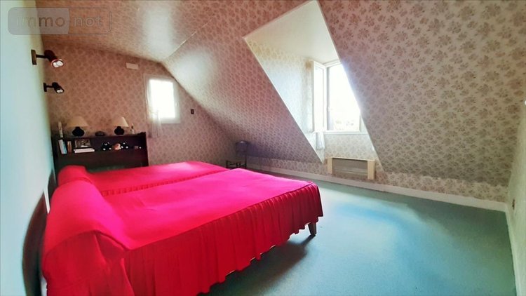 Maison a vendre Saint-Amand-Montrond 18200 Cher 173 m2 6 pièces 219736 euros