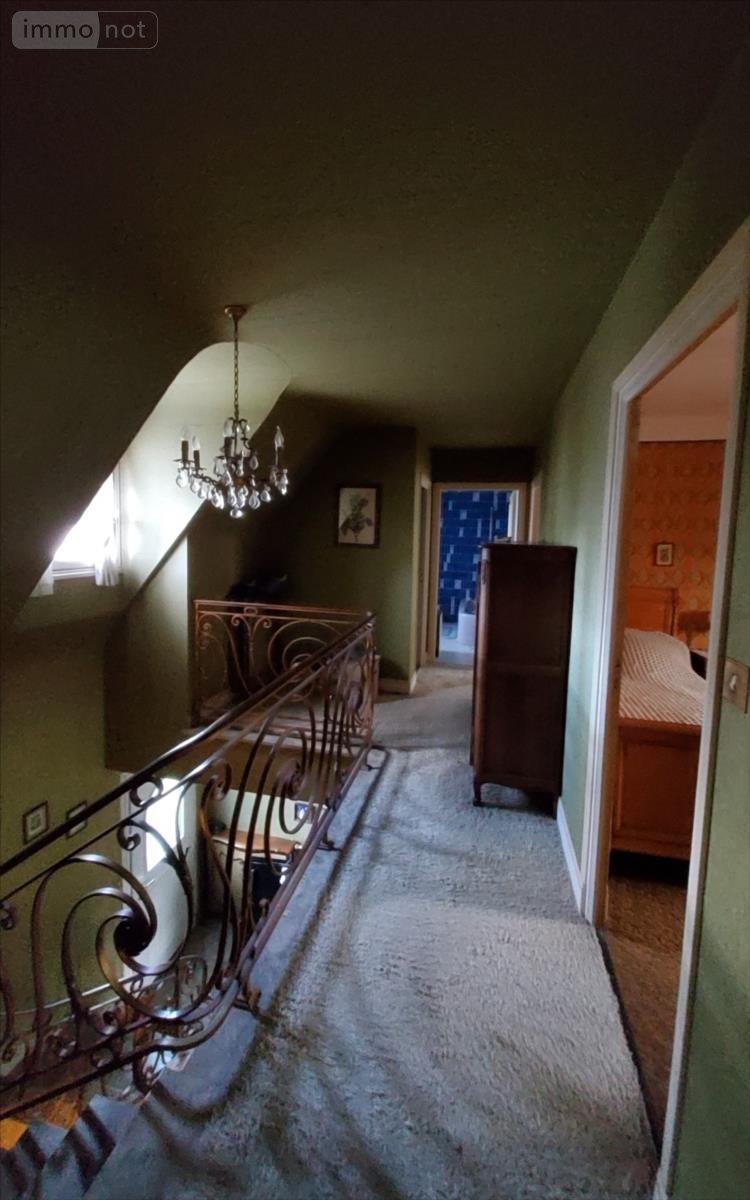 Maison a vendre Carhaix-Plouguer 29270 Finistère 158 m2 5 pièces 220500 euros