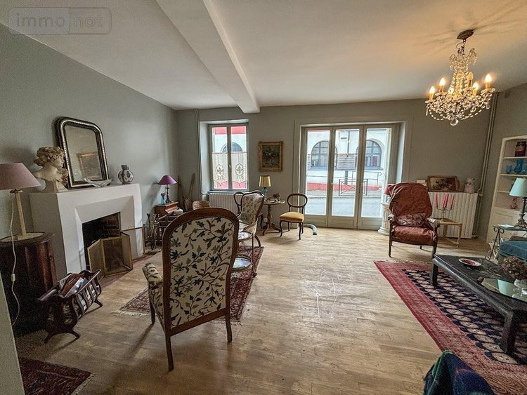 Maison a vendre Vayres 87600 Haute-Vienne 128 m2 6 pièces 115520 euros