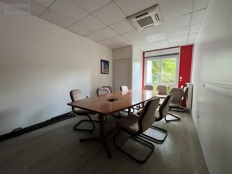 Fonds et murs commerciaux a vendre Laon 02000 Aisne 860 m2  999000 euros