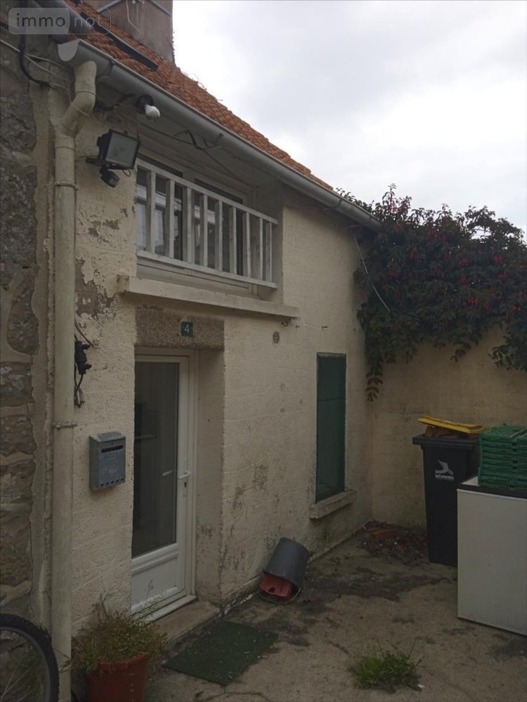 Immeuble a vendre Saint-Vaast-la-Hougue 50550 Manche 220 m2  364100 euros