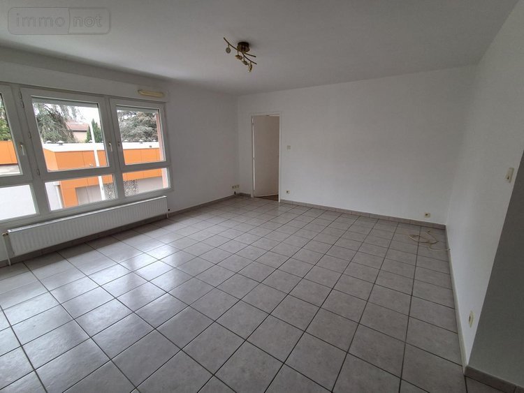 Location appartement Bourg-en-Bresse 01000 Ain 76 m2  774 euros