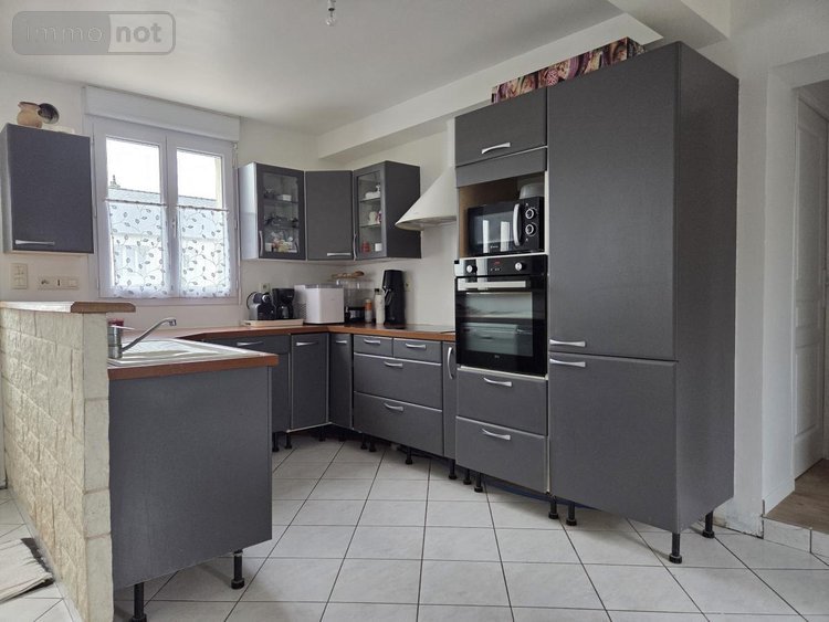 Maison a vendre La Roche-Neuville 53200 Mayenne 143 m2 6 pièces 239900 euros